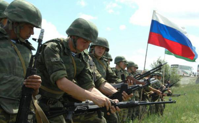 На оккупированном Россией Донбассе - 8,5 тыс. кадровых военных ВС РФ