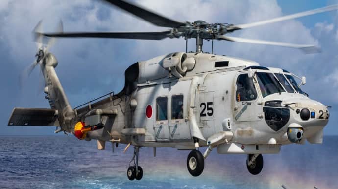 В Тихий океан упали два вертолета ВМС Японии с членами экипажа