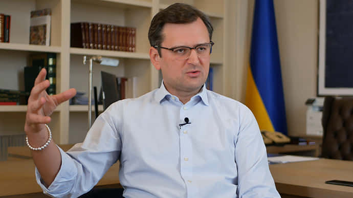 МЗС хоче зробити отримання української візи сучасним та зручним