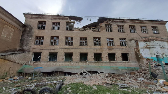 Russians kill civilians in Kherson and Donetsk oblasts