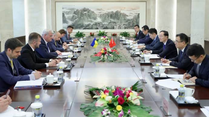 Ukraine and China hold consultations at foreign ministry level