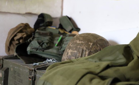 На Донбасі ворог стріляє з відведених мінометів: поранення отримав один боєць 