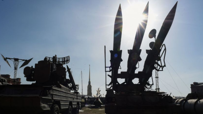 Артилерію на півночі Криму окупанти приготували до боїв за Херсонщину – Міноборони України