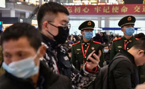 Коронавирус: Китай прекращает отправку групп туристов за границу
