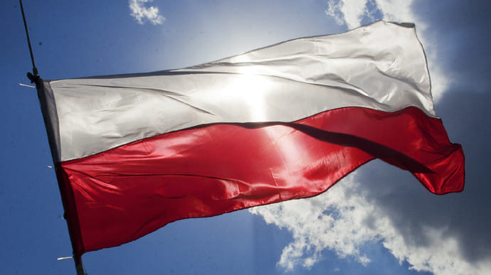 Польша присоединилась к странам, не планирующим эвакуацию дипломатов из Украины