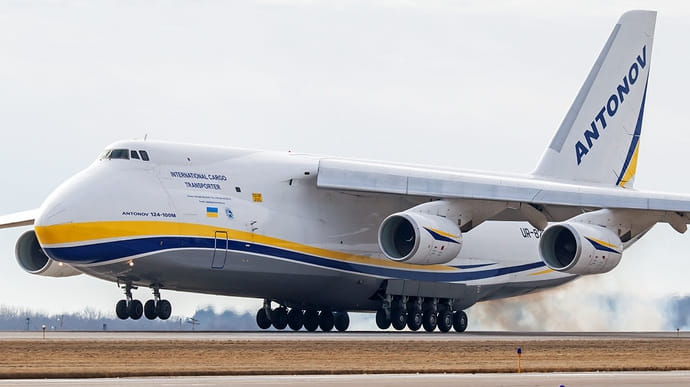 Украинский самолет перевозил истребители с Беларуси в Сербию через ЕС – СМИ