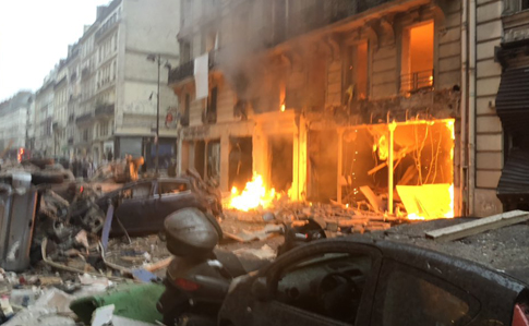 В центре Парижа произошел мощный взрыв: 20 пострадавших