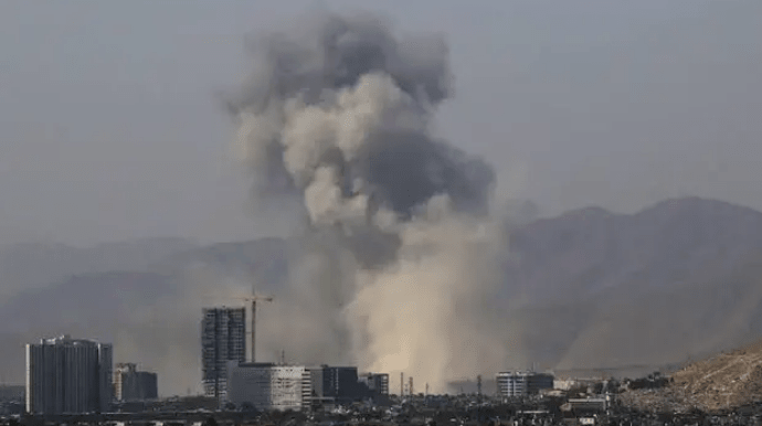 У Кабулі прогримів потужний вибух під час молитви в мечеті