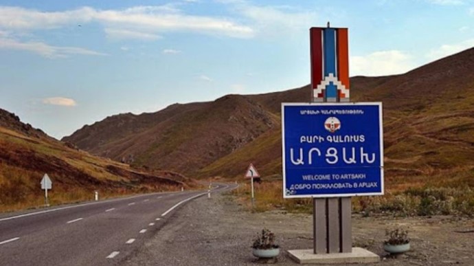Москва просить Баку розблокувати коридор, критично важливий для постачання Карабаху