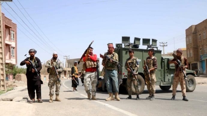 В Афганістані тривають бої за місто Герат