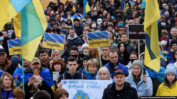 Тысячи одесситов вышли на Марш Единства: Не отдадим Украину никому