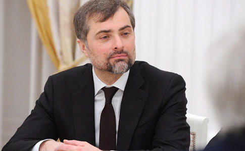 Указа об увольнении Суркова сих пор нет, он остается советником Путина – Песков