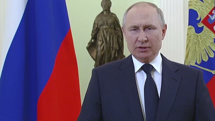 Путін заперечує, що відправить на війну до України строковиків та резервістів