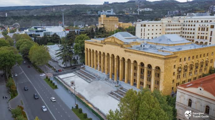 Парламент Грузии поддержал во втором чтении скандальный закон об иноагентах, впереди третье