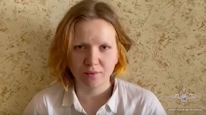 Вбивство пропагандиста Татарського: росіяни опублікували відео із затриманою дівчиною 