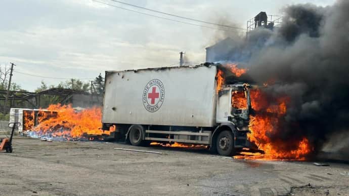 Внаслідок удару РФ по Донеччині загинули троє співробітників Червоного Хреста, ще є двоє поранених