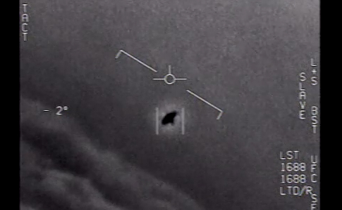 Пентагон официально показал видеозапись с НЛО
