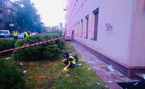 Телеканал, который связывают с Медведчуком, обстреляли из гранатомета