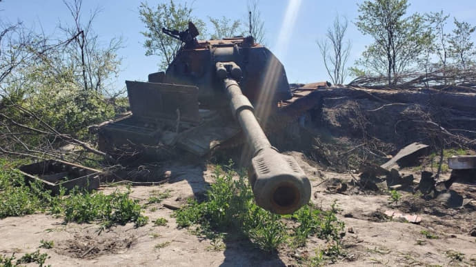 Ukrainian defenders destroy division worth of Russian artillery systems on Bakhmut front
