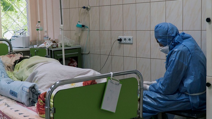 Пандемія на Буковині: від COVID померло вже 606 людей