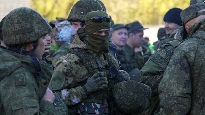 Russians loot houses of local residents in Luhansk Oblast – General Staff