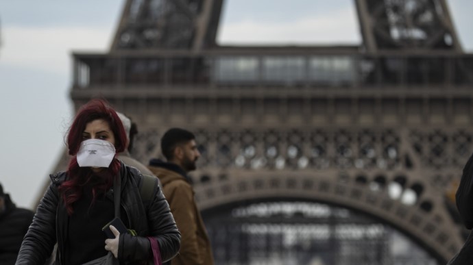 Карантин: Франція запроваджує комендантську годину у великих містах