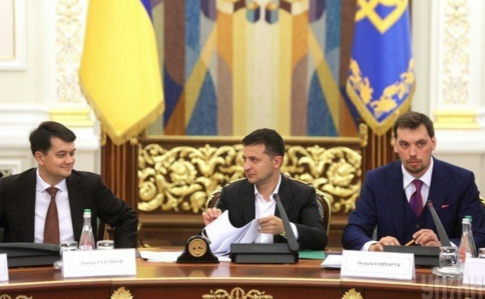 Новости 3 февраля: рейтинг доверия к власти, Киев без коронавируса