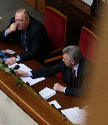 Регіонал Скубашевський теж голосує за себе і соратницю Бахтеєву