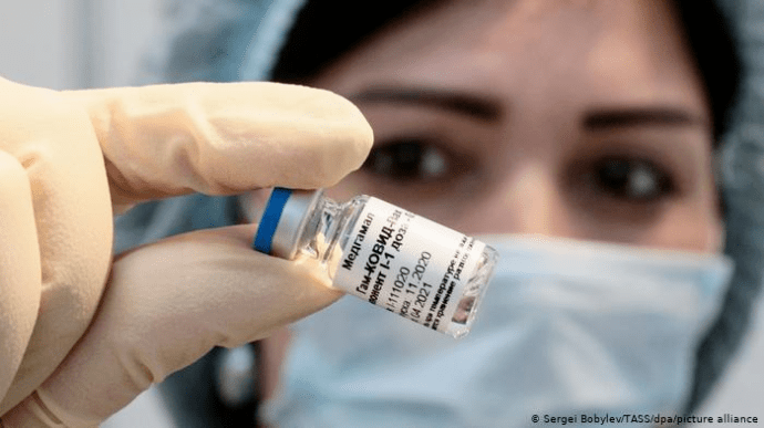 Словаччина продала назад в Росію вакцину Спутник V