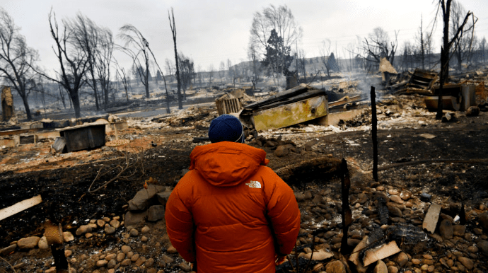 Пожар в Колорадо уничтожил 1000 домов, трое считаются погибшими