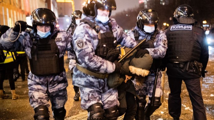 В России – рекордное число задержаний за 10 лет