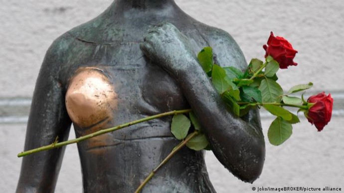 У Мюнхені груди статуї Джульєтти викликали суперечку про сексизм