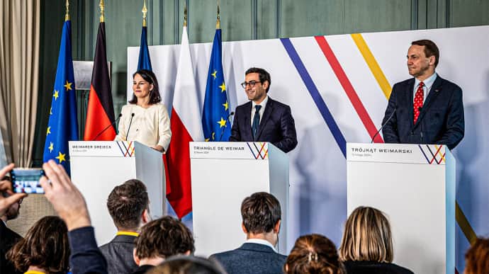 Франція, Німеччина й Польща обговорили спільну протидію російській дезінформації і ботам