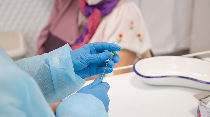 Польша пересекла отметку в 5 млн прививок от коронавируса
