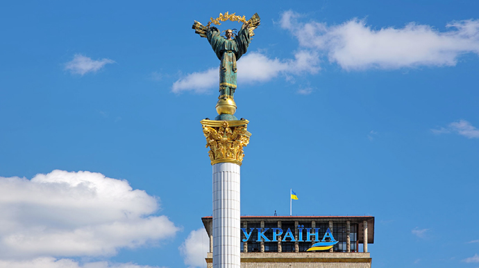 У Києві Слуга народу і Євросолідарність йдуть нога в ногу – опитування
