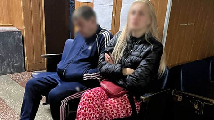 В Чернигове пьяная именинница запустила салют: ее задержали вместе с приспешником