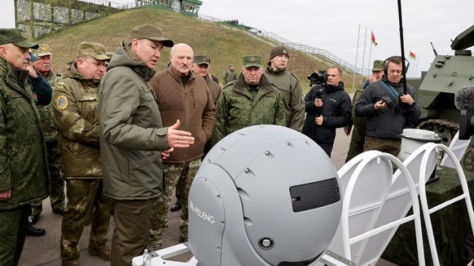 Лукашенко: Нам війна не потрібна, ми нікуди не збираємося йти