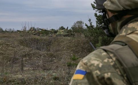 Боевики продолжают нарушать тишину на Донбассе: стреляли из гранатометов