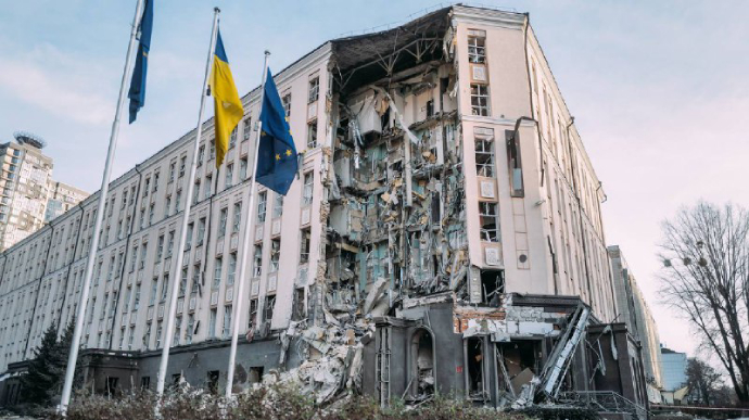 Росія вигадала причини обстрілу столичного готелю та Протасового Яру