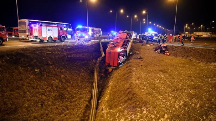 Померла восьма жертва аварії українського автобуса в Польщі