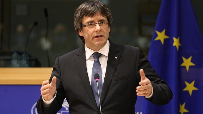 Бывший лидер Каталонии временно вернется в Бельгию после задержания в Италии
