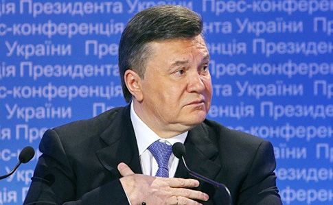 Вивозив лише особисте, ручною поклажею – Янукович