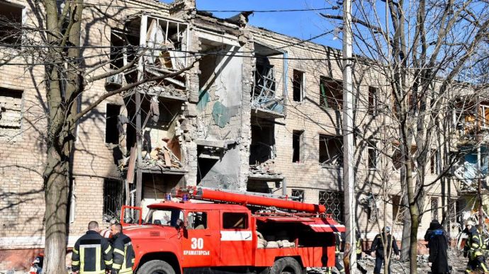 В Краматорске количество раненых от удара возросло до 9-ти, повреждены 25 домов
