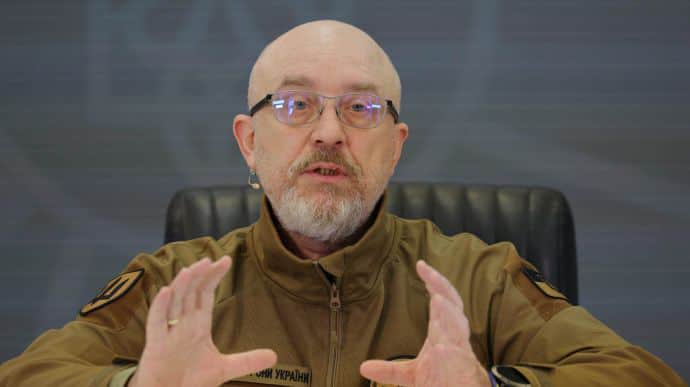 Army jacket procurement scandal: Ukraine's Defence Minister urges reporters to wait for investigation