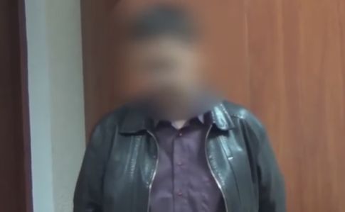 ГПУ показала відео свідчень посередника передачі хабара Гречківському