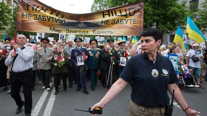 Більше 50% українців не чули про Безсмертний полк 