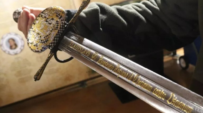 В Украину привезут меч гетмана Сагайдачного