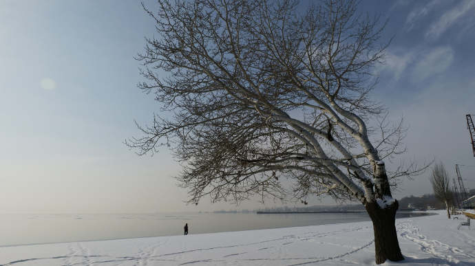 В Украине будет прохладно, местами снег и порывистый ветер