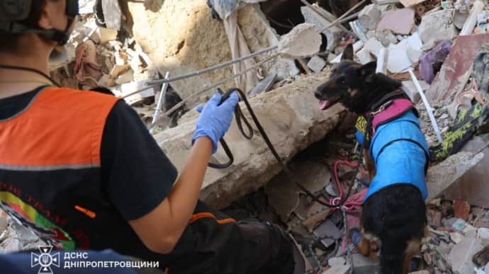 Search for people under rubble continues in Dnipro, with two people still missing – photos