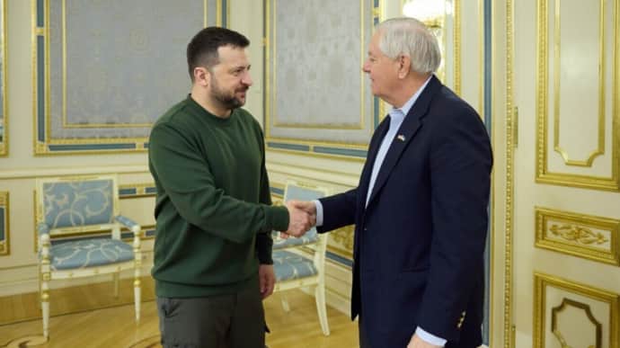 Zelenskyy discusses further support for Ukraine with US Senator Graham